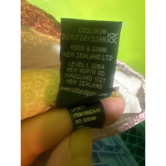 Rodd & Gunn Mens Short Sleeve Button-Up Shirt Size M 100% Cotton Red Geometric P - Picture 6 of 8